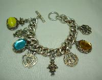 £33.60 - 1950s Unique and Fabulous Chunky Glass and Goldtone Charm Bracelet 
