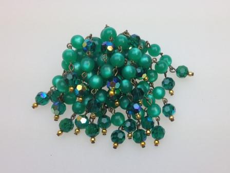 £25.00 - Vintage 50s Green Moonglow and Crystal Glass Bead Waterfall Cascade Brooch