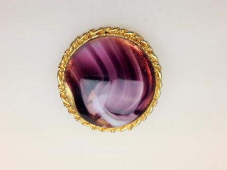 £10.00 - Vintage 1950s Purple Agate Glass Round Goldtone Brooch 4cms