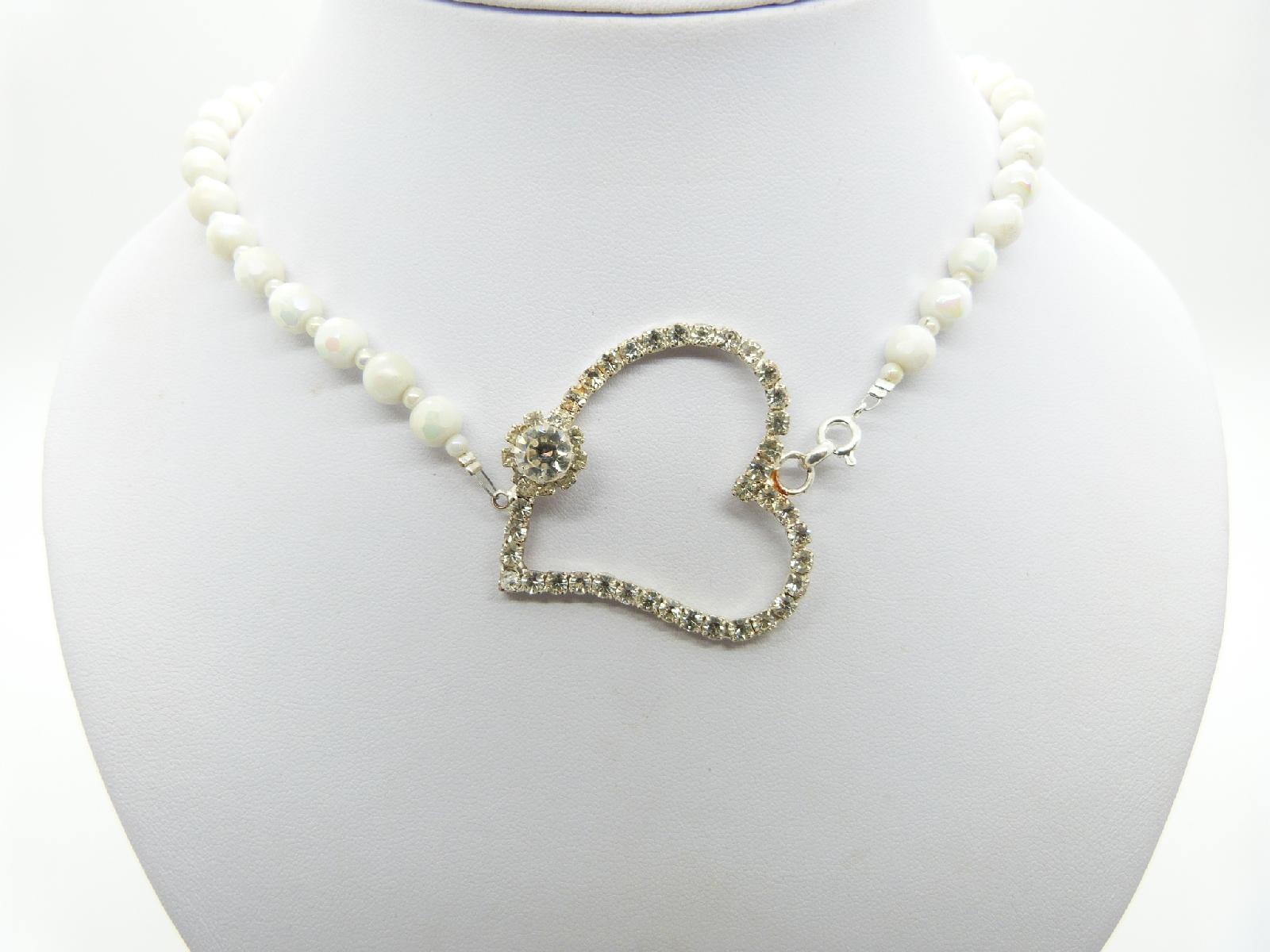 £20.00 - Vintage Redesigned 50s White AB Glass Bead Necklace with Large Diamante Heart