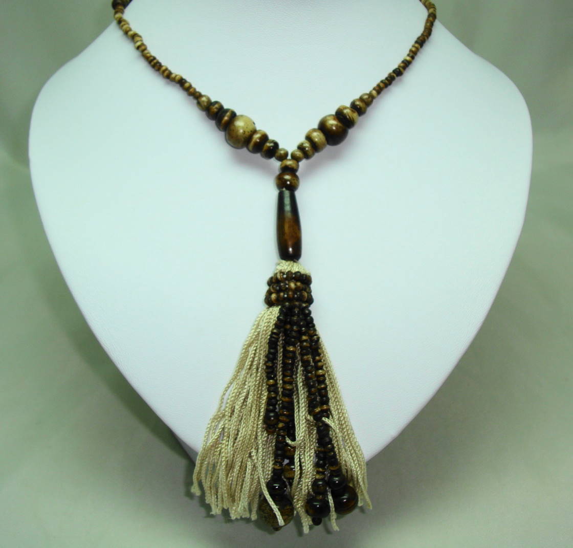 Costume Jewellery Necklaces > Full Results > Page 1