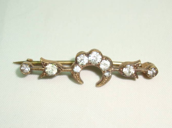 £16.00 - Antique Victorian Pretty Paste Crescent Moon Gold Bar Brooch