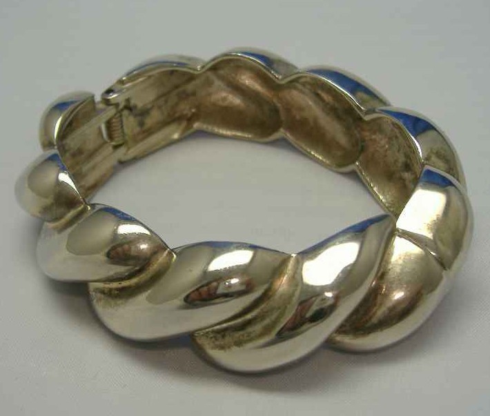 £12.00 - Vintage 80s Wide Chunky Silver Twist Style Clamper Bangle Bracelet